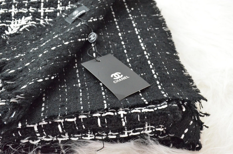 Soft 3184 Chanel Scarf - Image 3
