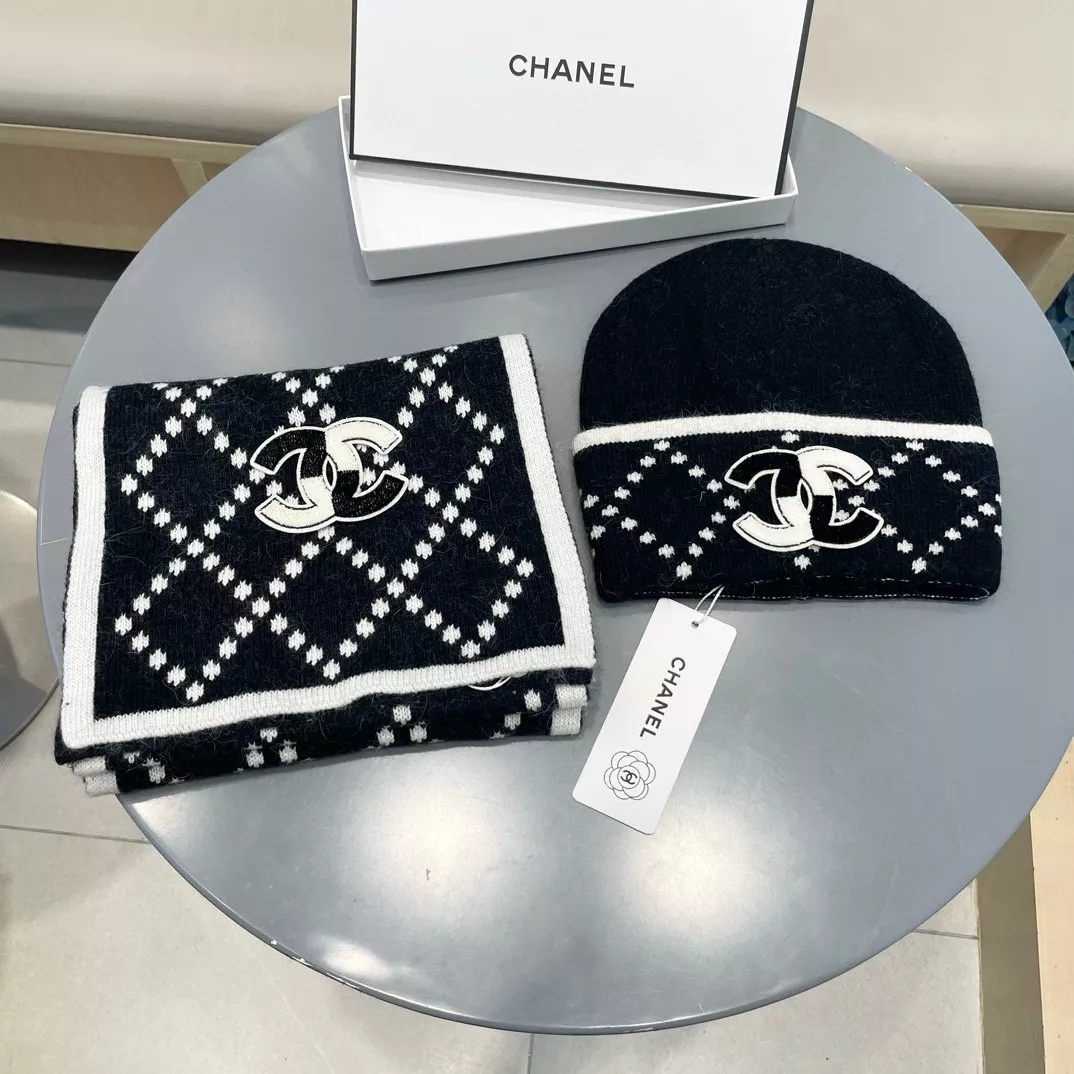 Soft 9623 Chanel Hat and Scarf Set
