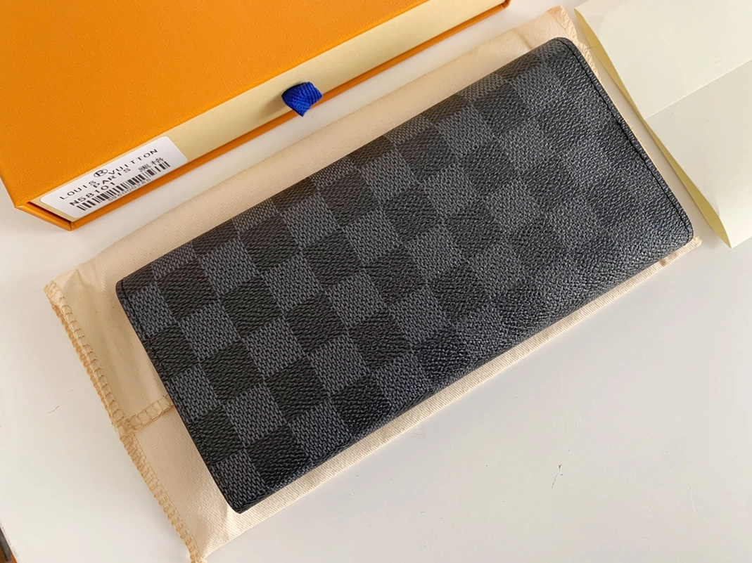 Sophisticated 1787 Louis Vuitton LV Wallets For Women