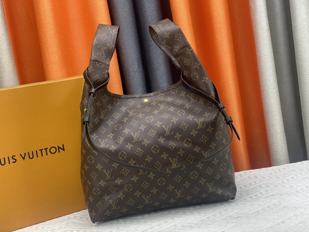 Sophisticated 4651 Louis Vuitton AAA Quality Handbags For Women - Image 4