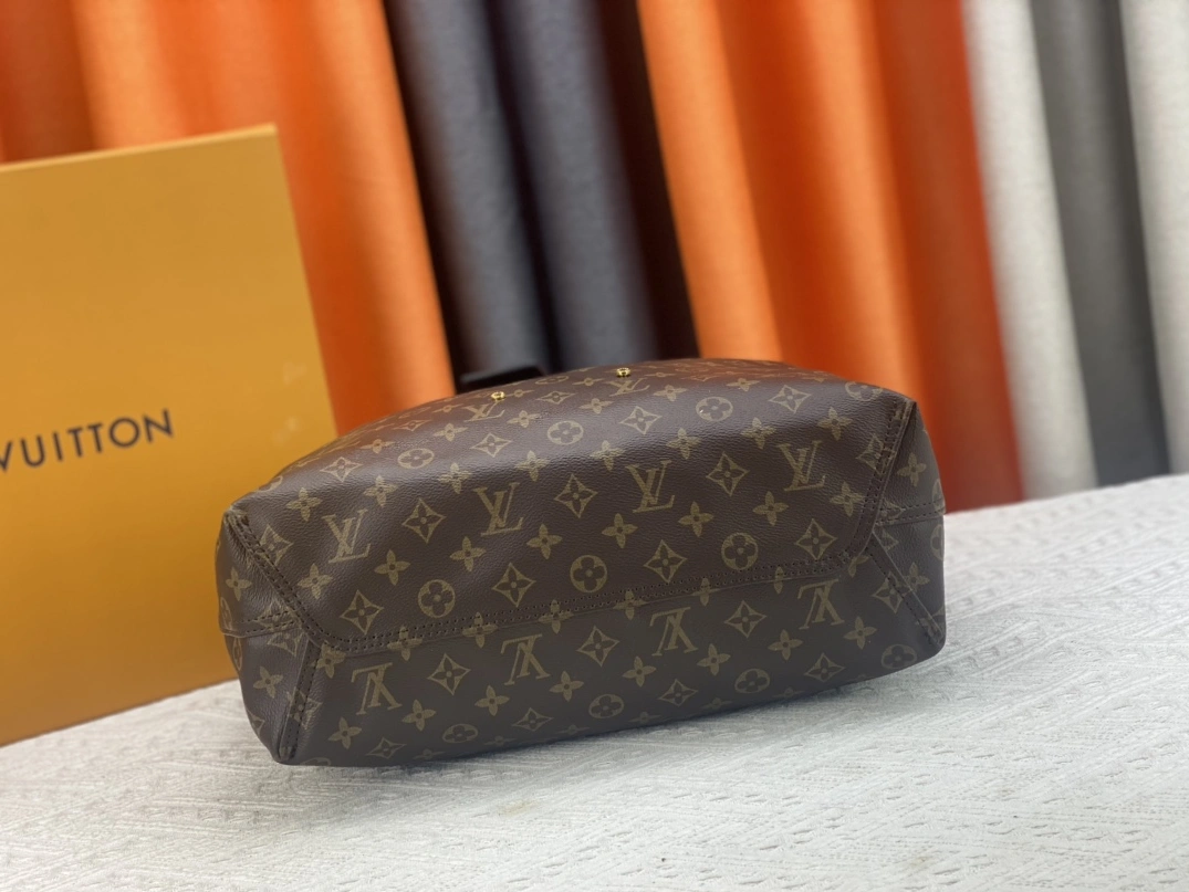 Sophisticated 4651 Louis Vuitton AAA Quality Handbags For Women - Image 5