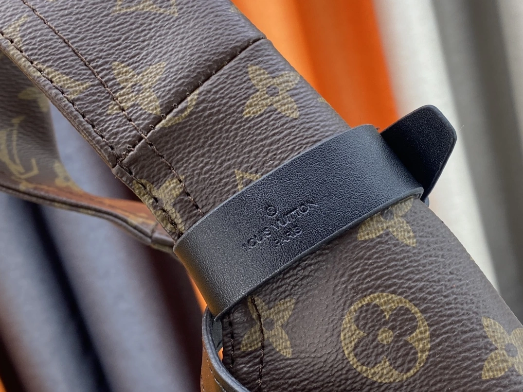 Sophisticated 4651 Louis Vuitton AAA Quality Handbags For Women - Image 6