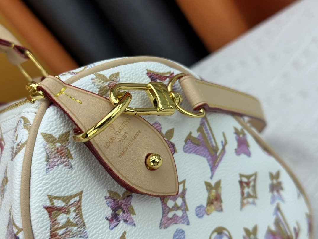 SportInspired 3578 Louis Vuitton AAA Quality Handbags For Women - Image 7