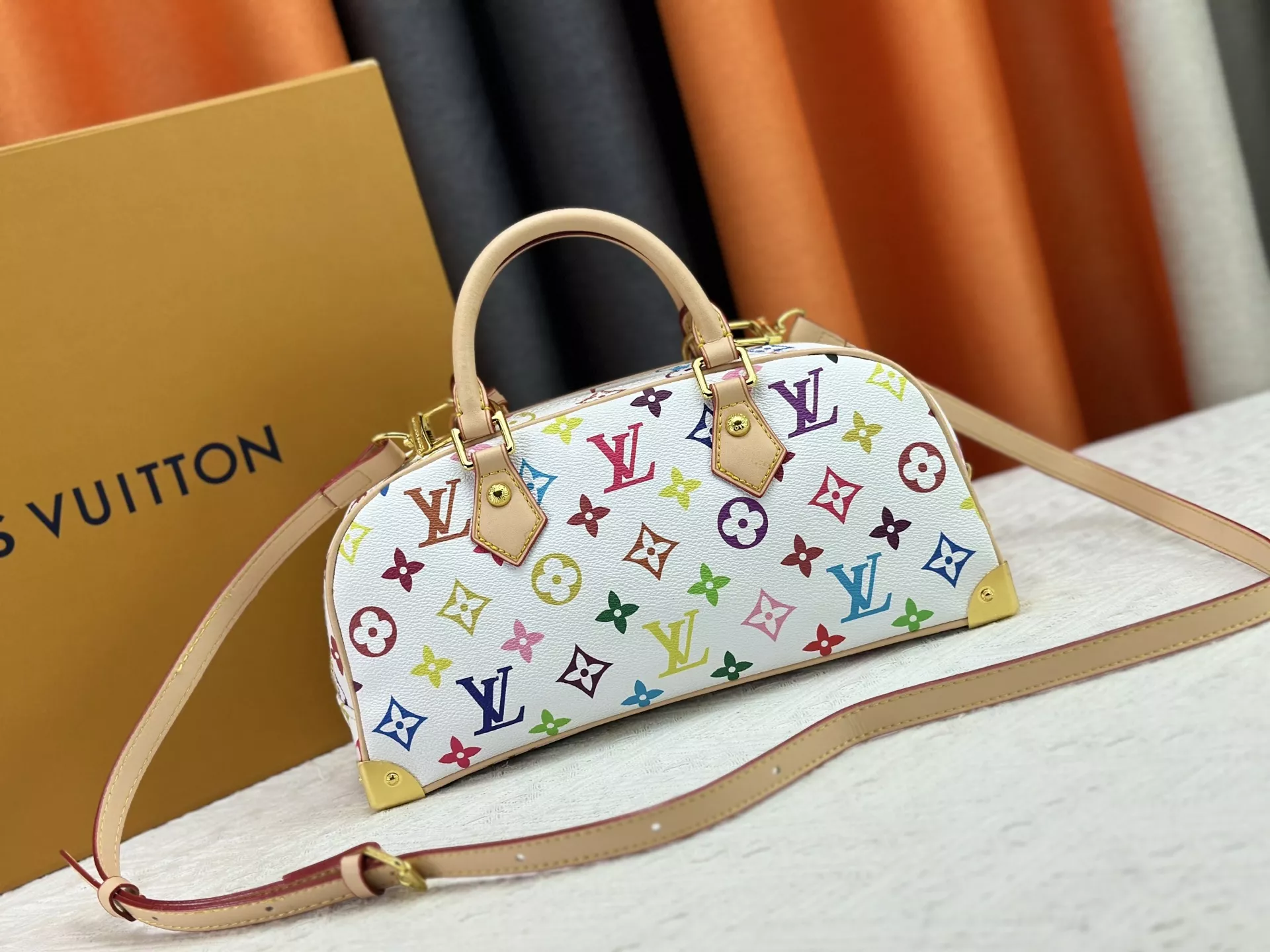 SportInspired 3917 Louis Vuitton AAA Quality Handbags For Women - Image 4