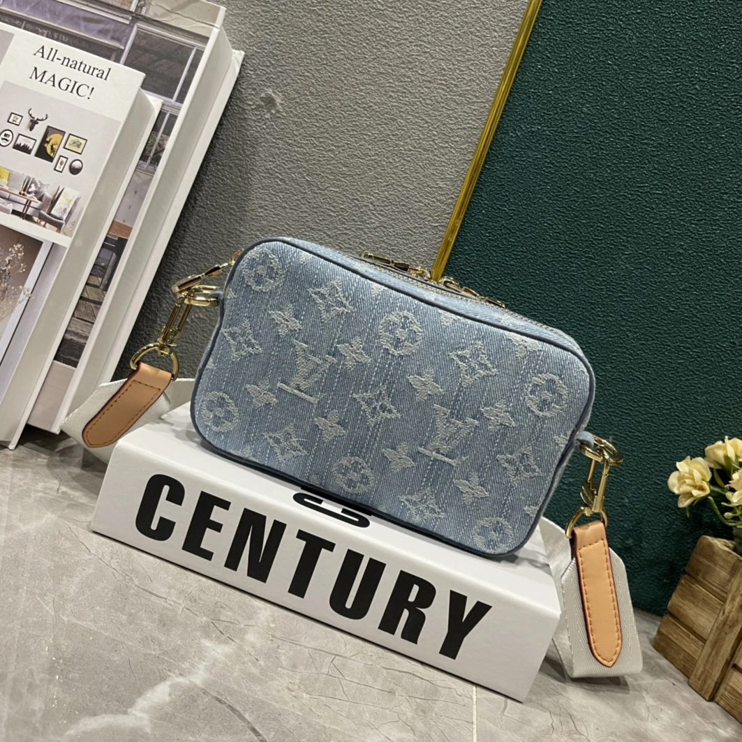 SportInspired 5768 Louis Vuitton AAA Quality Messenger Bags For Unisex - Image 3