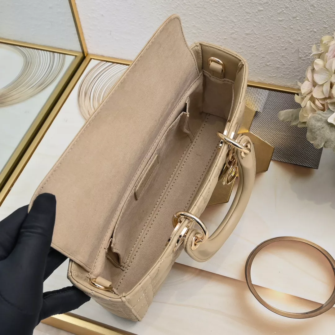 StreetReady 2855 Christian Dior AAA Quality Handbags For Women - Image 7