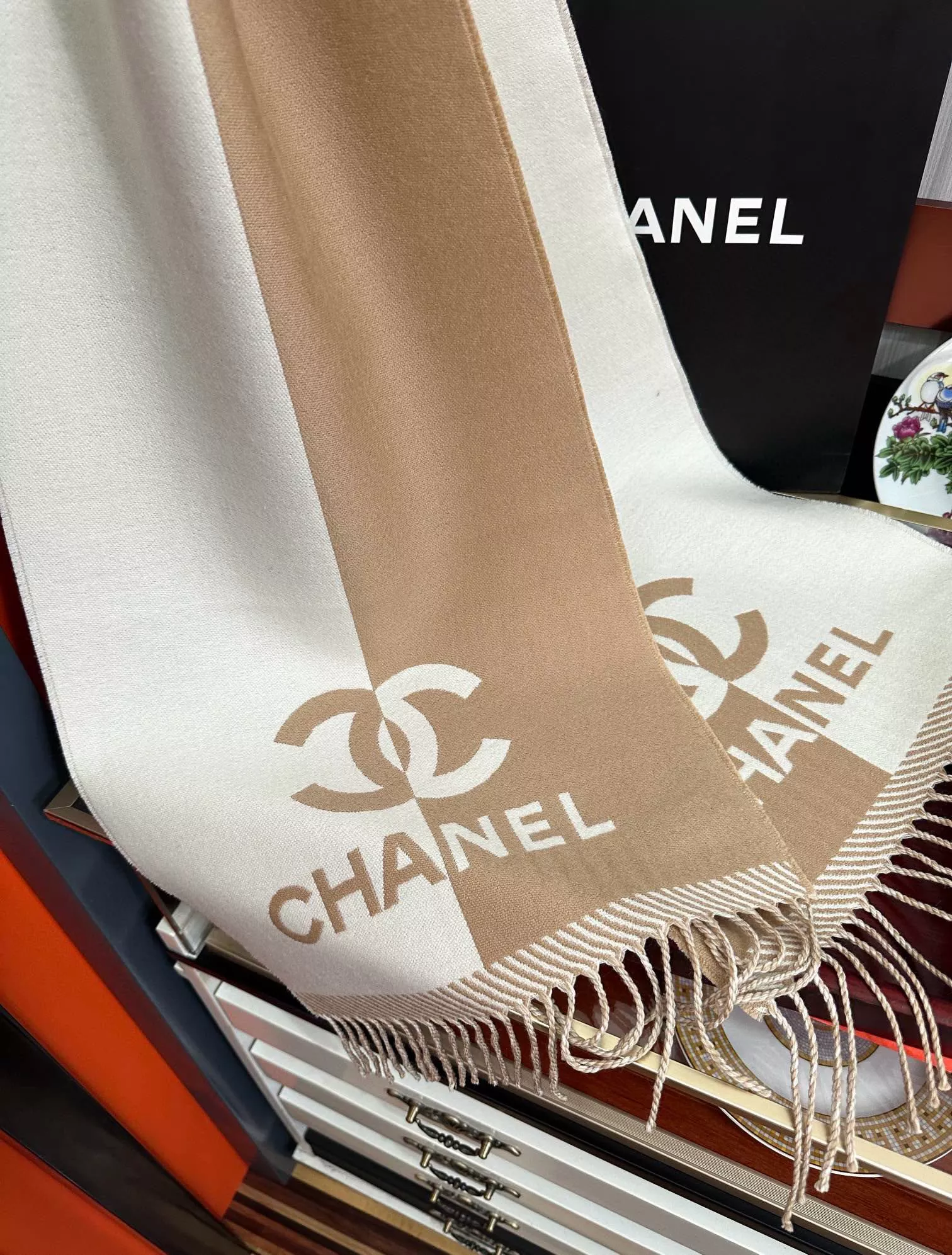 Stylish 1589 Chanel Scarves For Women - Image 4