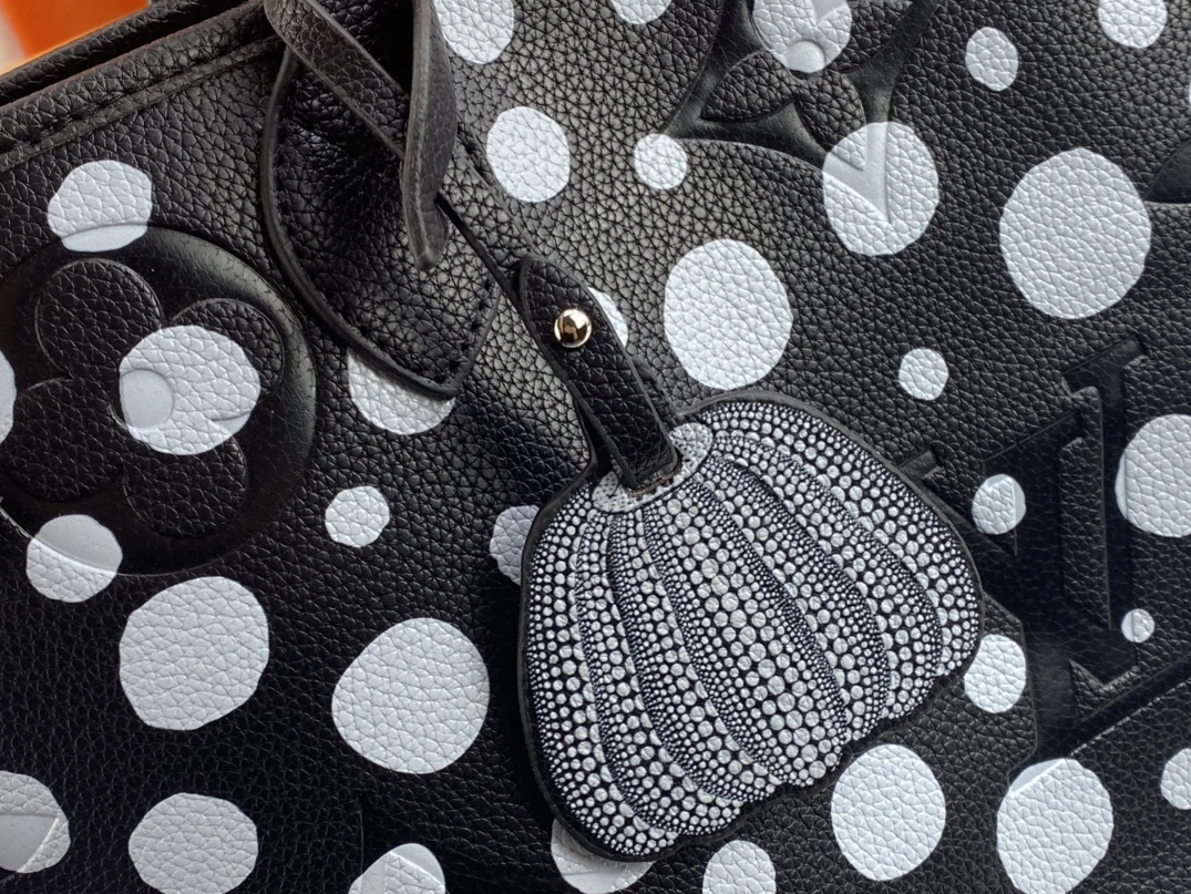 Stylish 1791 Louis Vuitton AAA Quality Shoulder Bags For Women - Image 5