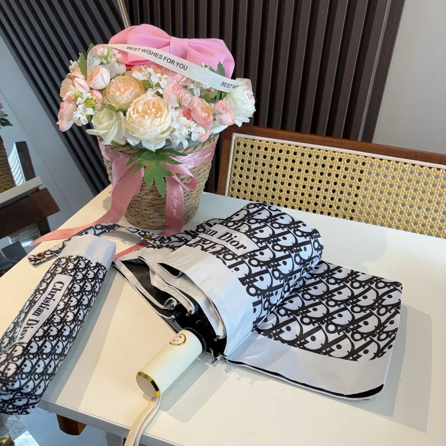 Stylish 539 Christian Dior Umbrellas - Image 8