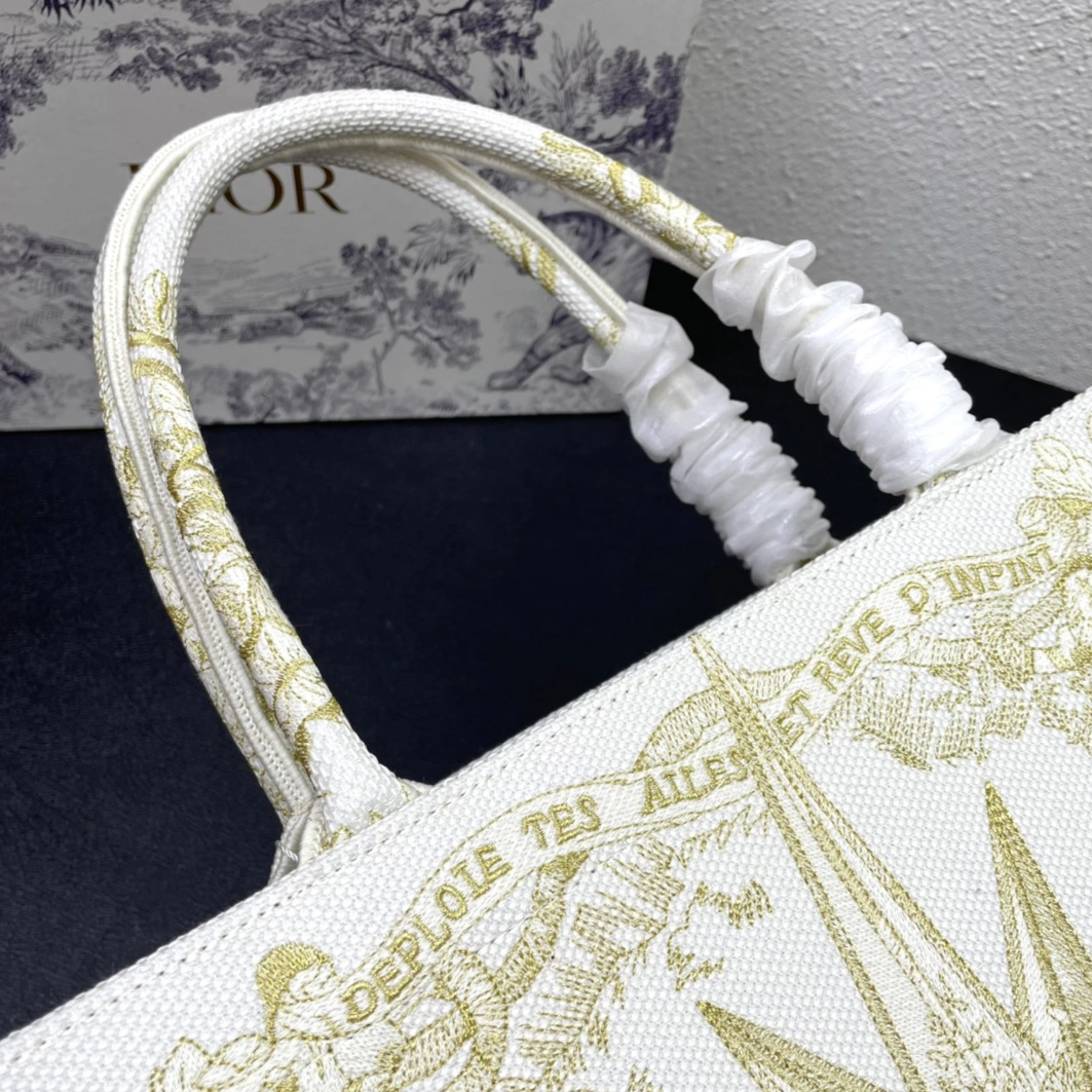 TopPick 4543 Christian Dior AAA Quality Tote-Handbags For Women - Image 5