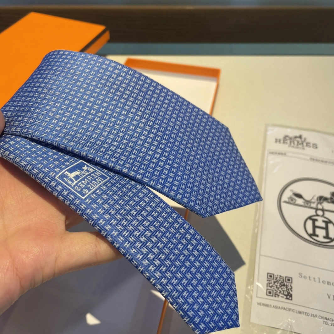 Trendsetting 1262 Hermes Necktie For Men - Image 5