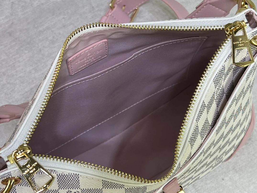 Trendy 3074 Louis Vuitton AAA Quality Messenger Bags For Women - Image 7