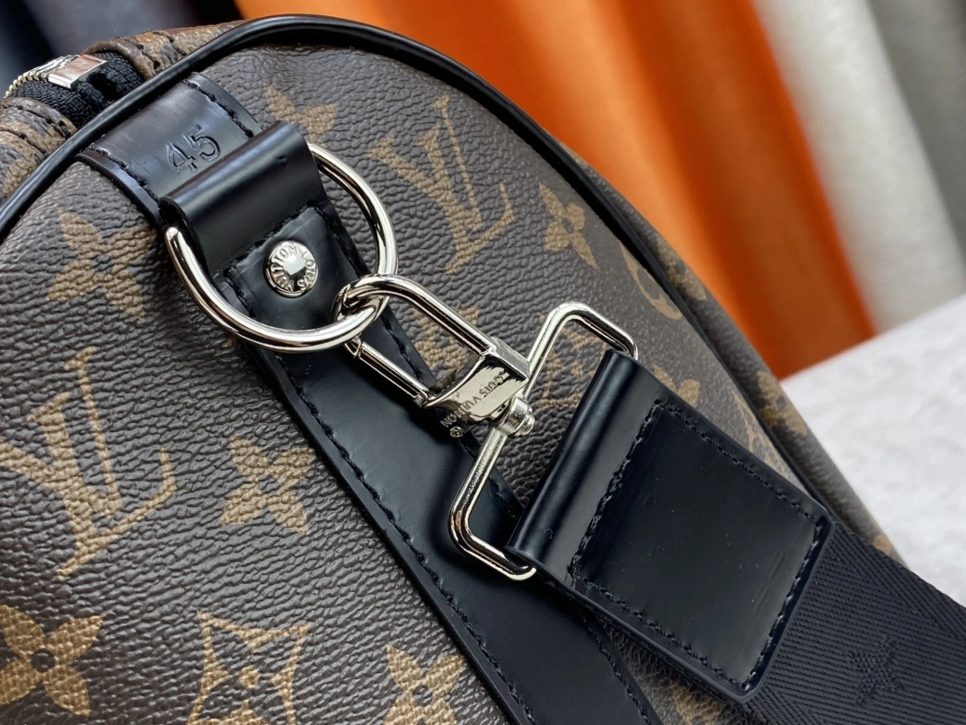 Unique 4455 Louis Vuitton Travel Bags - Image 7