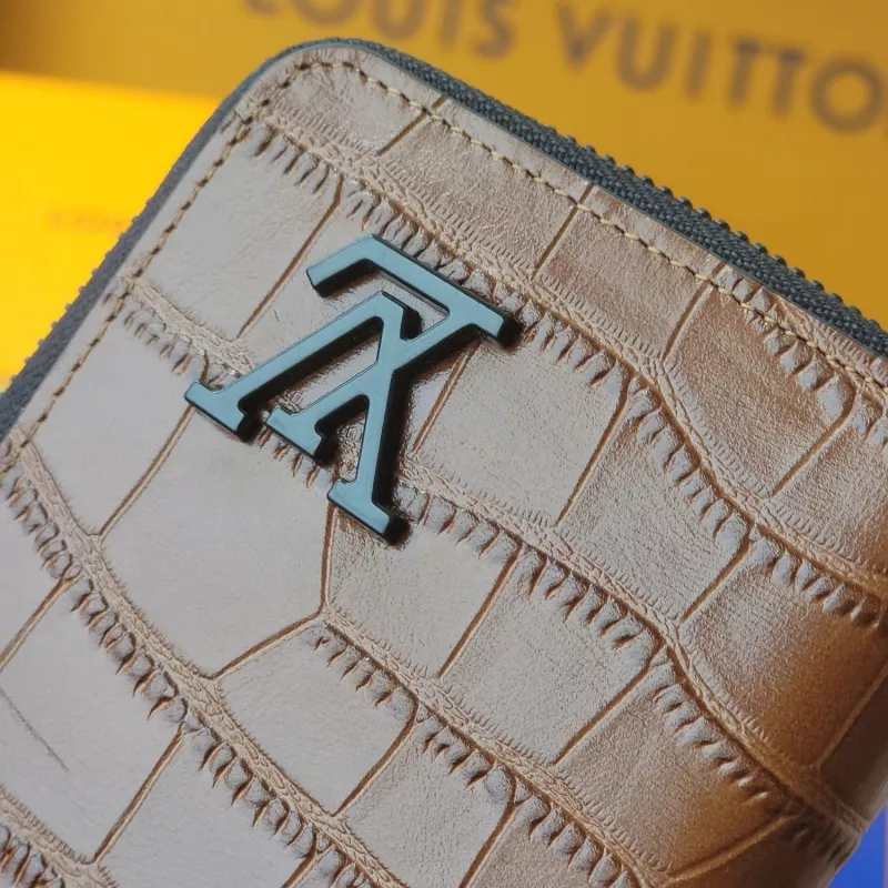 Unique 4964 Louis Vuitton AAA Quality Wallets For Men - Image 3