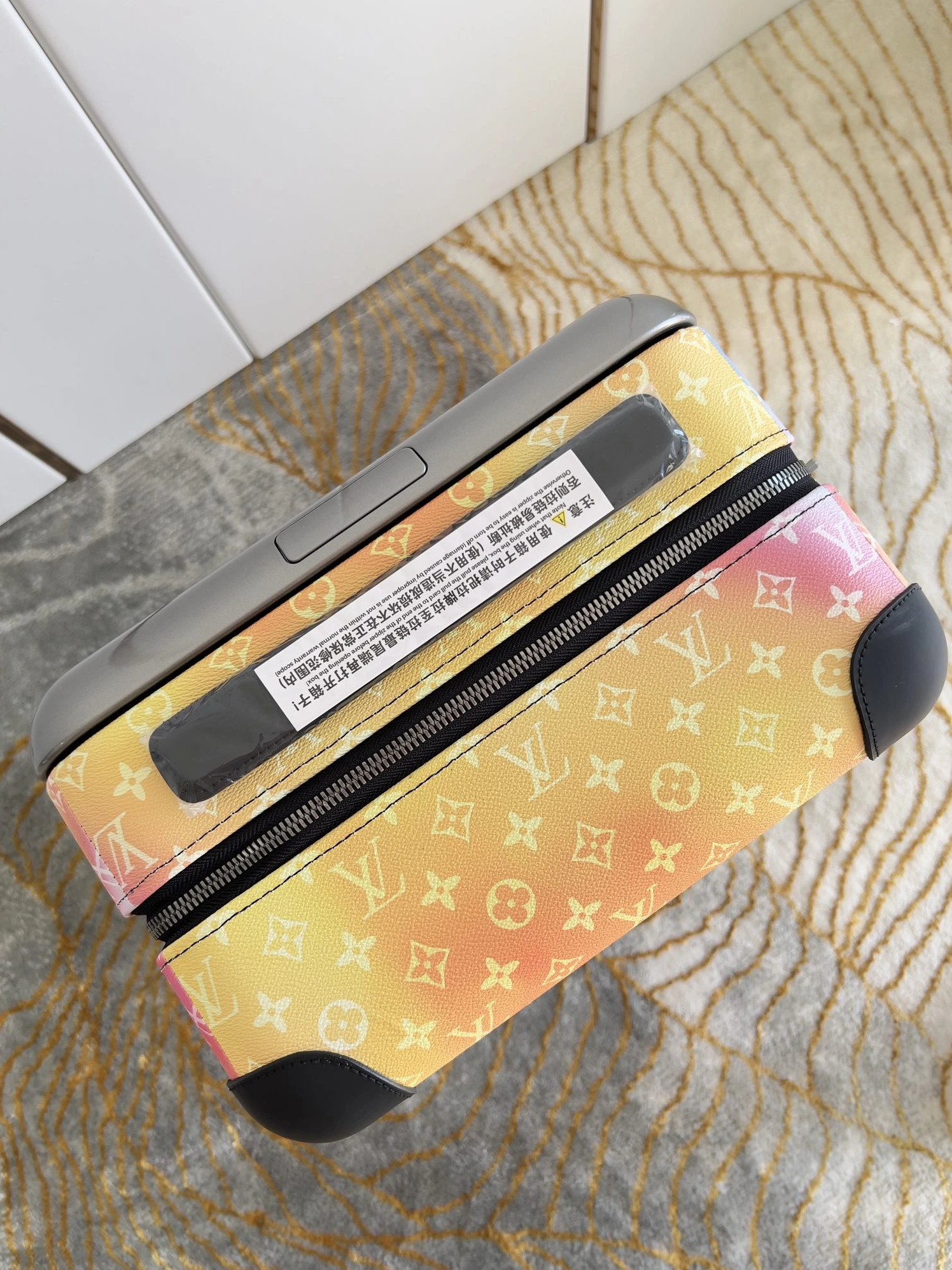 Unique 6706 Louis Vuitton Luggage - Image 6