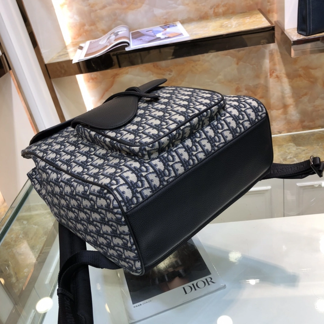 UrbanStyle 4895 Christian Dior AAA Man Backpacks - Image 3