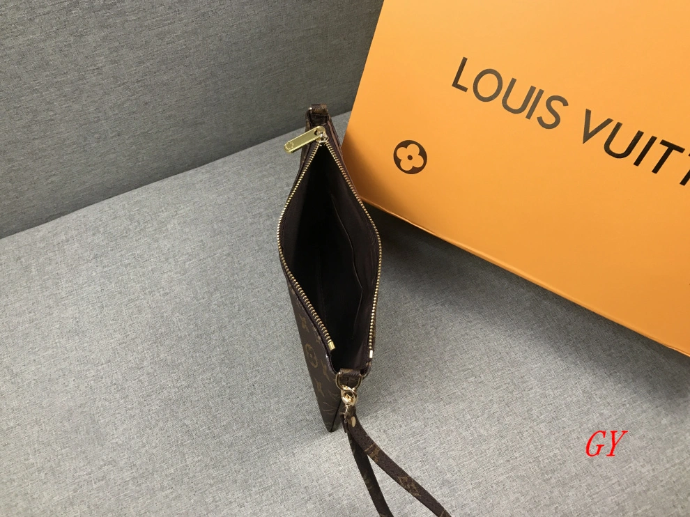 UrbanStyle 5806 Louis Vuitton LV Wallets For Women - Image 5