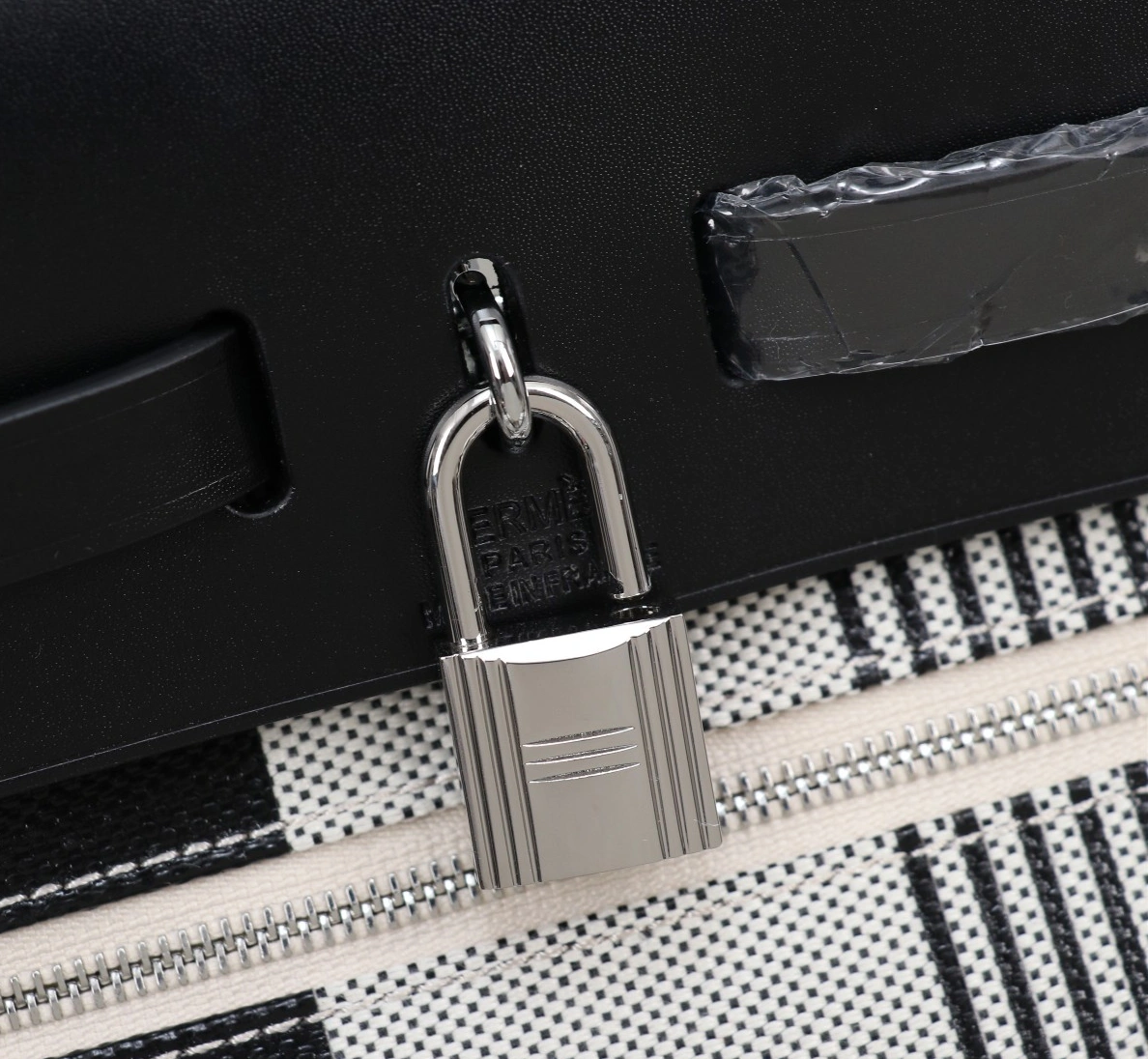 UrbanStyle 7922 Hermes AAA Quality Handbags For Women - Image 4