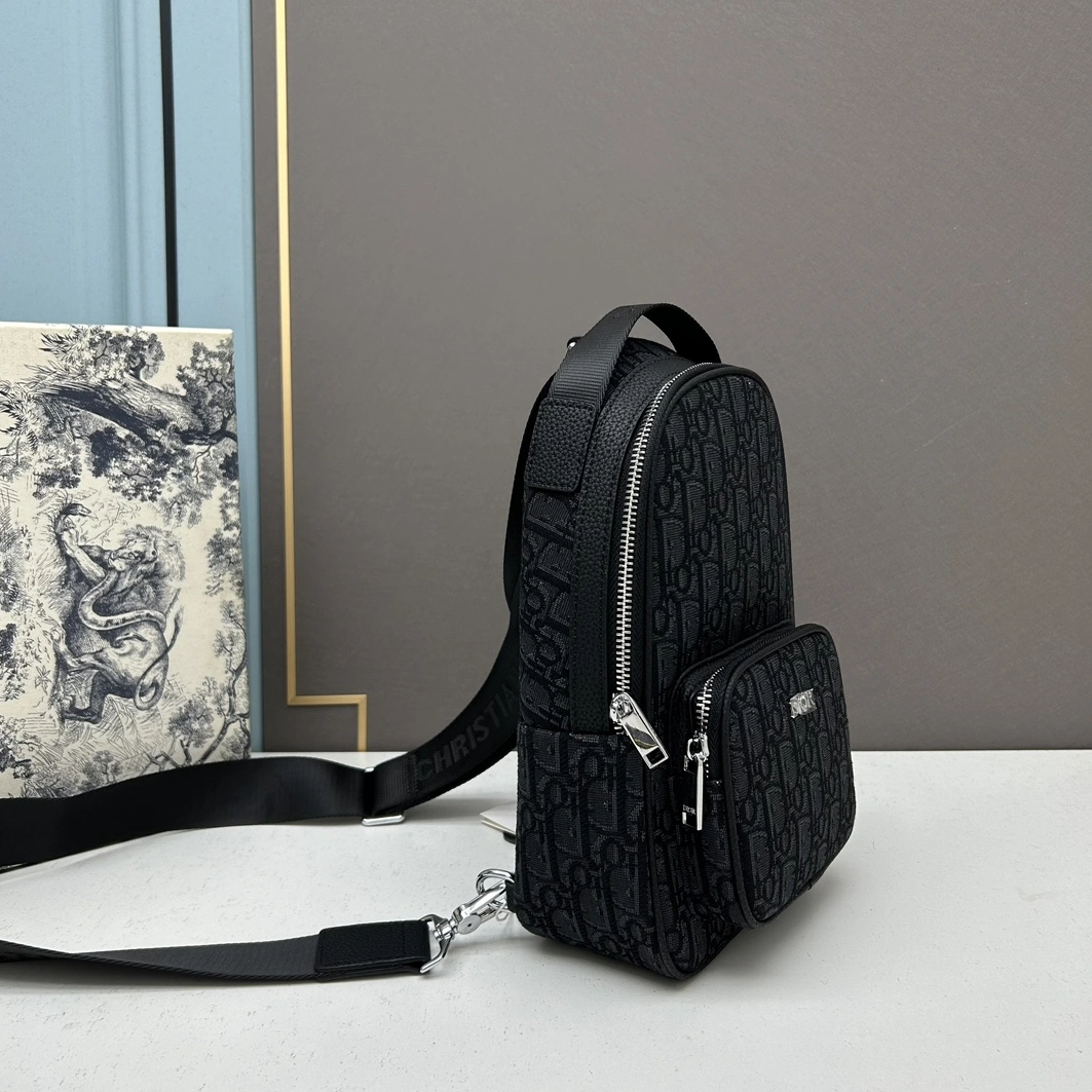 Versatile 2384 Christian Dior AAA Man Messenger Bags