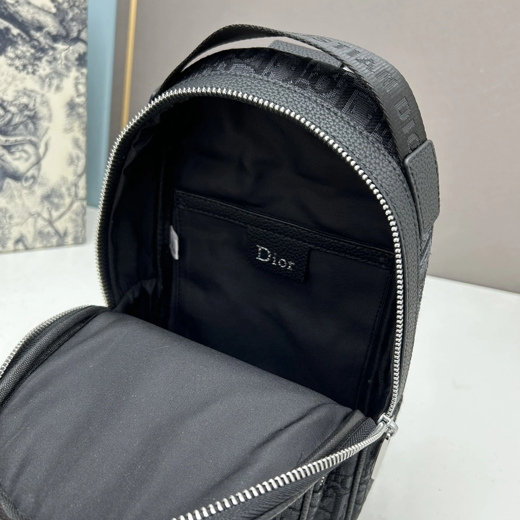 Versatile 2384 Christian Dior AAA Man Messenger Bags - Image 7