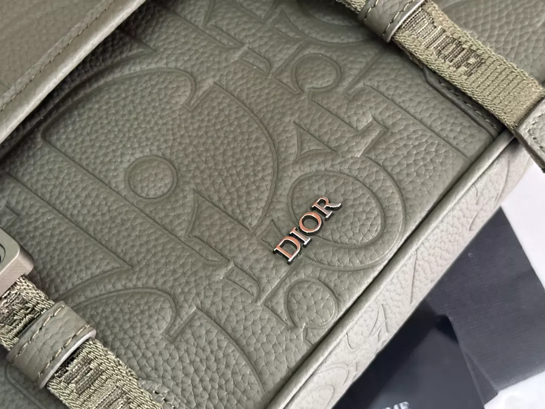 Versatile 5209 Christian Dior AAA Man Messenger Bags - Image 5