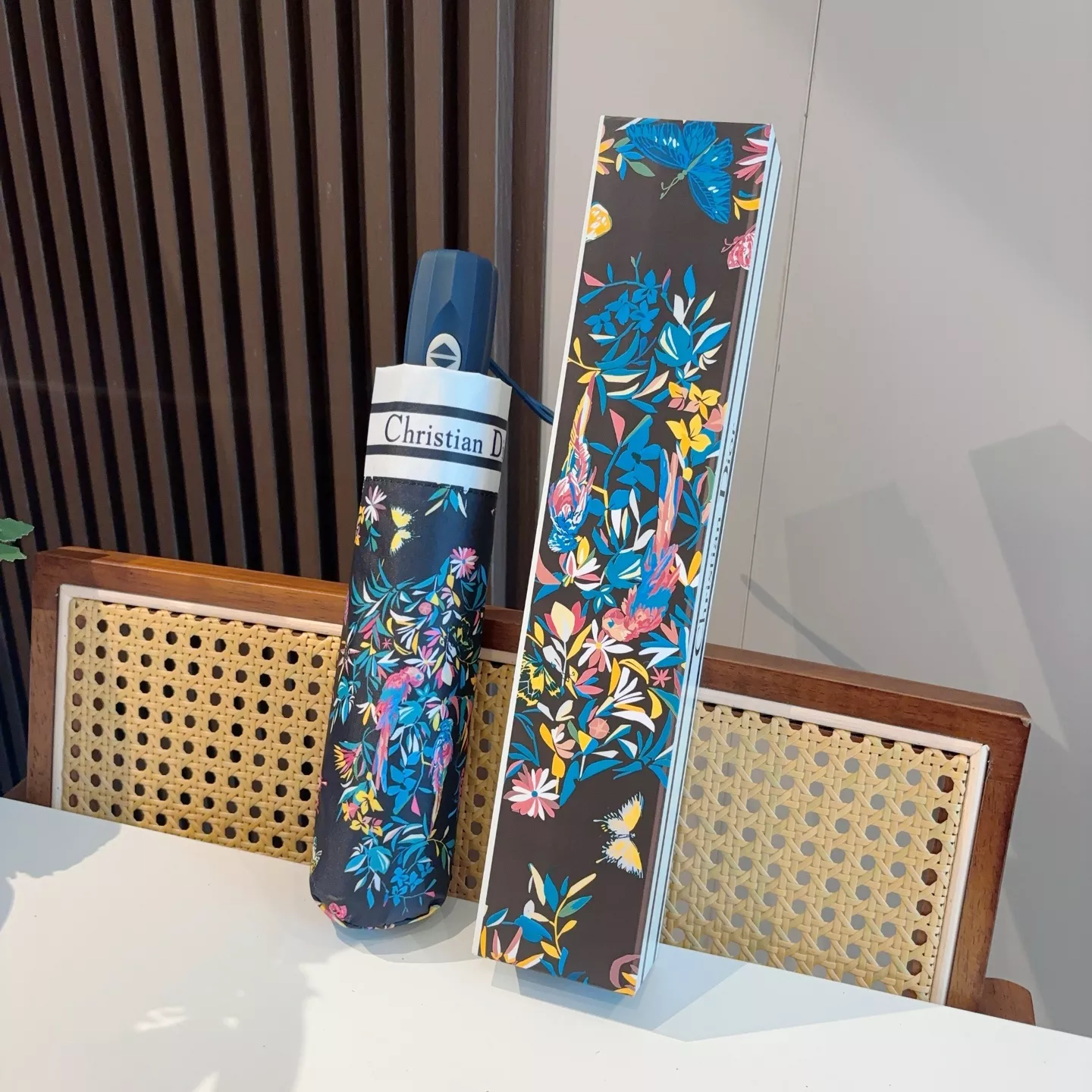 Versatile 7402 Christian Dior Umbrellas - Image 3