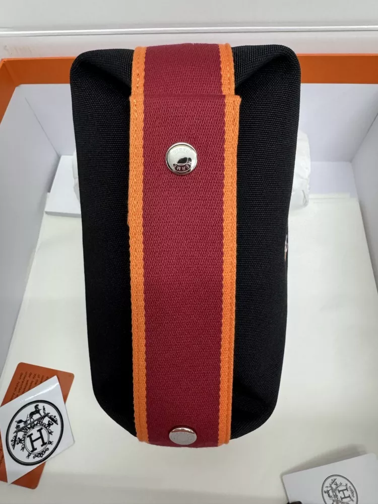 WellDesigned 2196 Hermes AAA Quality Handbags For Women - Image 4