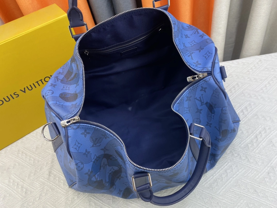 WellDesigned 5132 Louis Vuitton Travel Bags For Unisex - Image 7