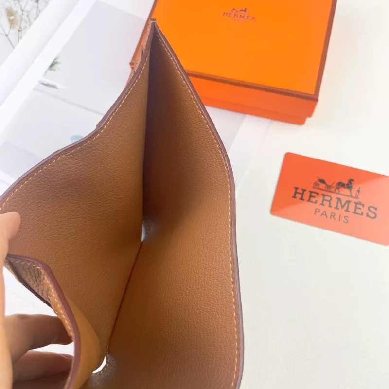 WellDesigned 8107 Hermes Card Case - Image 7