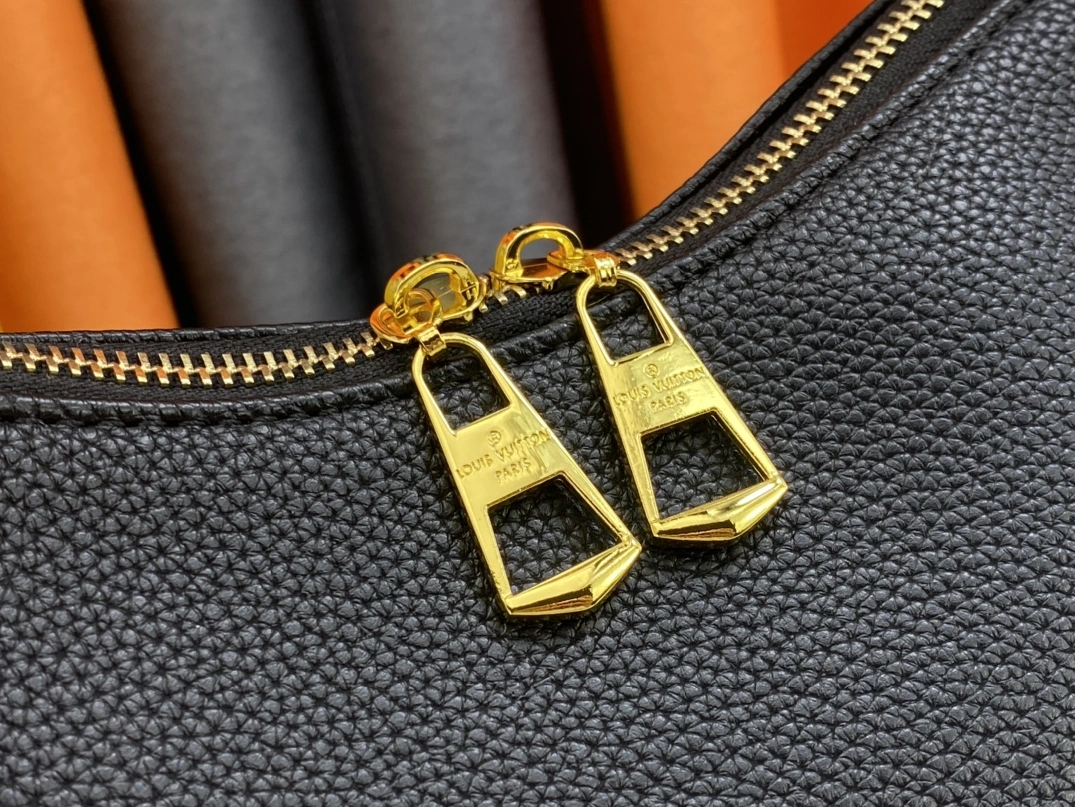 WellDesigned 939 Louis Vuitton AAA Quality Handbags For Women - Image 6