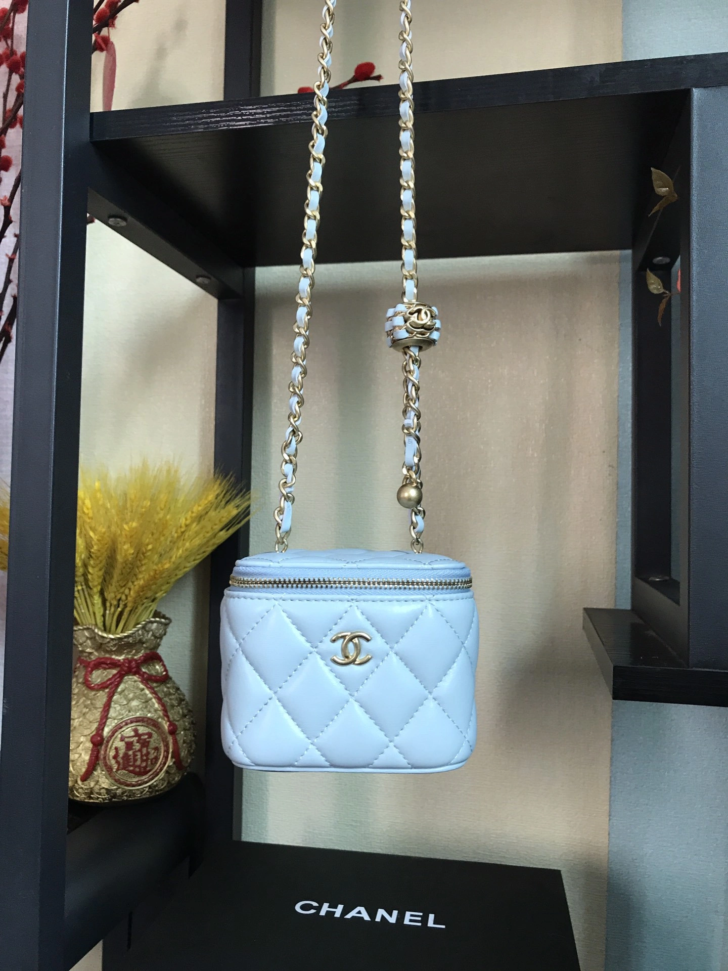 CHANEL SMALL VANITY WITH CHAIN WellDesigned 1261 - Image 6