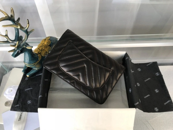 CHANEL Flap Bag Lambskin With Gold Silver Hardware GoAnywhere 842 - Image 15