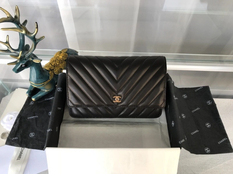 CHANEL Flap Bag Lambskin With Gold Silver Hardware GoAnywhere 842 - Image 7