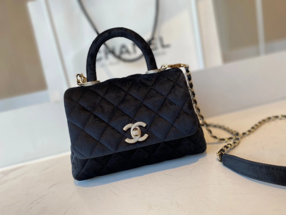WellDesigned CHANEL MINI FLAP BAG WITH TOP HANDLE 1039 - Image 3