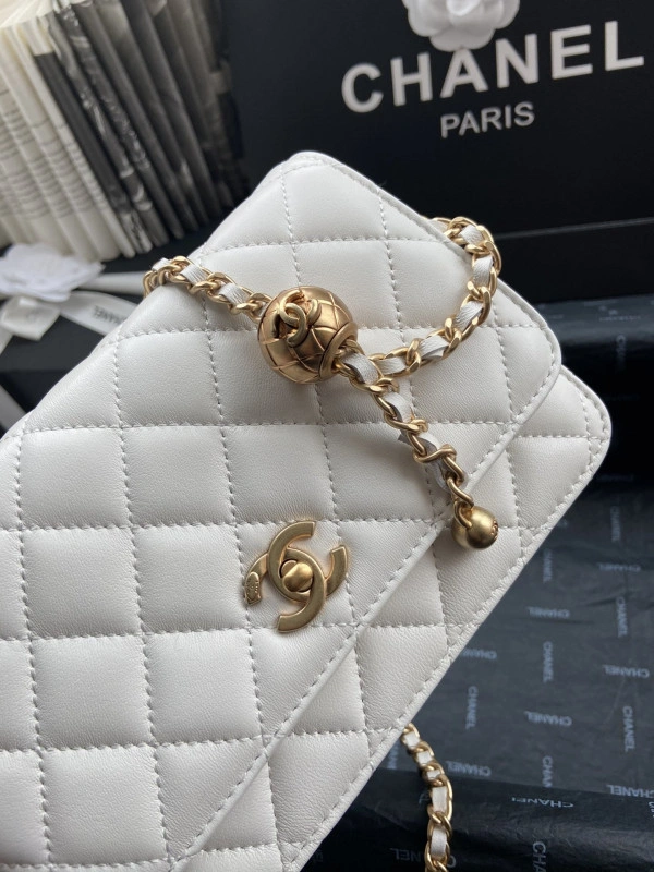 Fashionable CHANEL CHAIN WALLET 1371 - Image 6