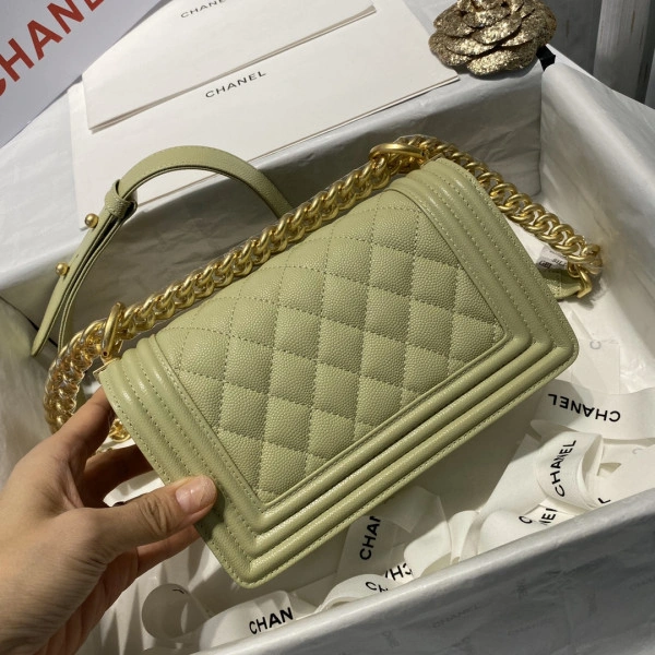 Fashionable CHANEL BOY BAG 220 - Image 10