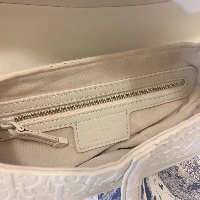 Christian Dior Saddle Bag Ultramatte Oblique Embossed Calfskin White - Image 4