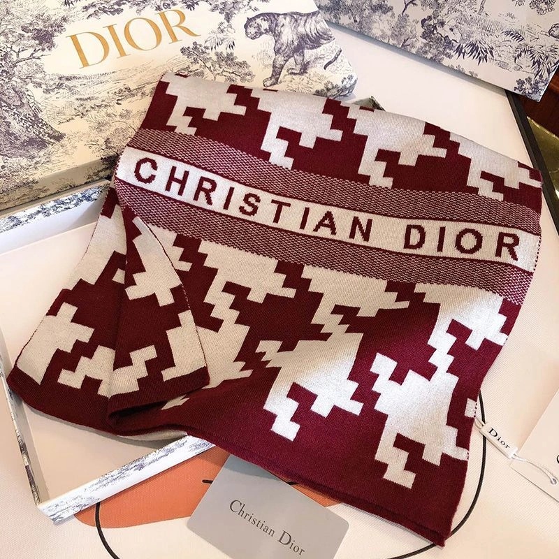 Dior Scarf Macro Houndstooth Motif Technical Cashmere and Wool Burgundy - Image 4