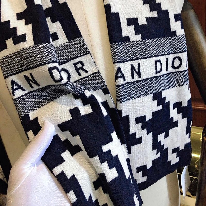 Dior Scarf Macro Houndstooth Motif Technical Cashmere and Wool Navy Blue - Image 3