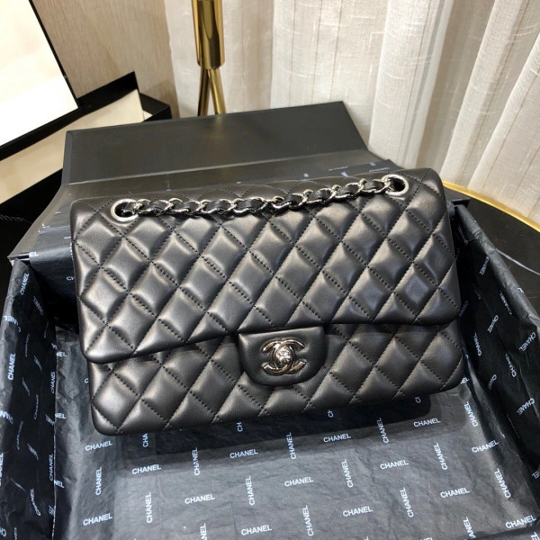 CHANEL FLAP BAG LAMBSKIN AllSeason 723 - Image 4