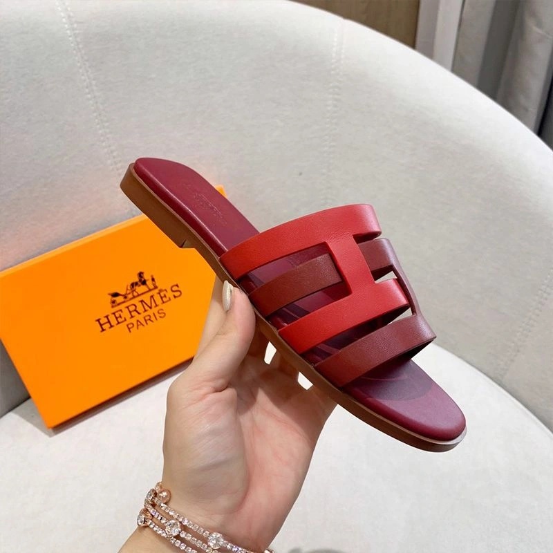Hermes Amore Slides Women Calfskin In Burgundy - Image 3