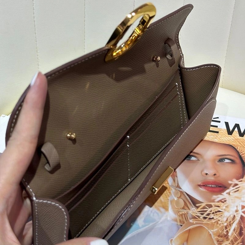 Hermes Chaine d'Ancre To Go Wallet Epsom Leather Gold Hardware In Khaki - Image 4