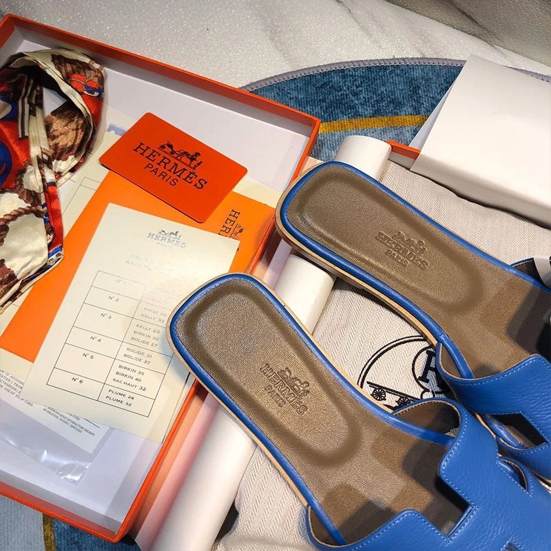 Hermes Oran Slides Women Calf Leather In Dark Blue - Image 4