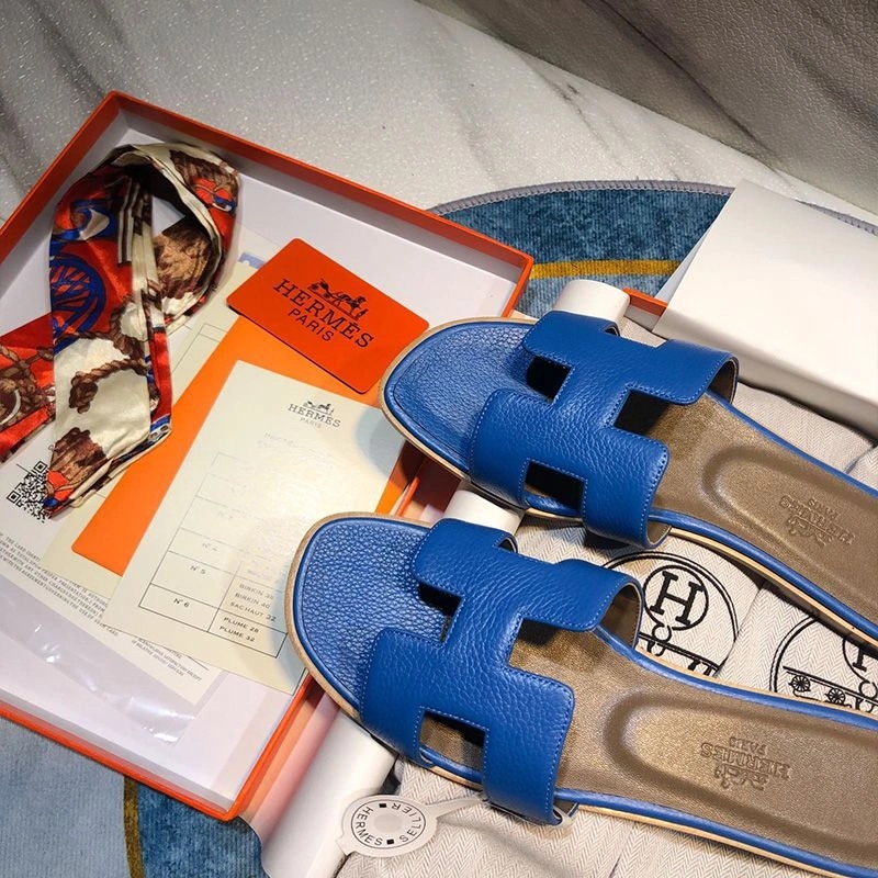 Hermes Oran Slides Women Calf Leather In Dark Blue - Image 5