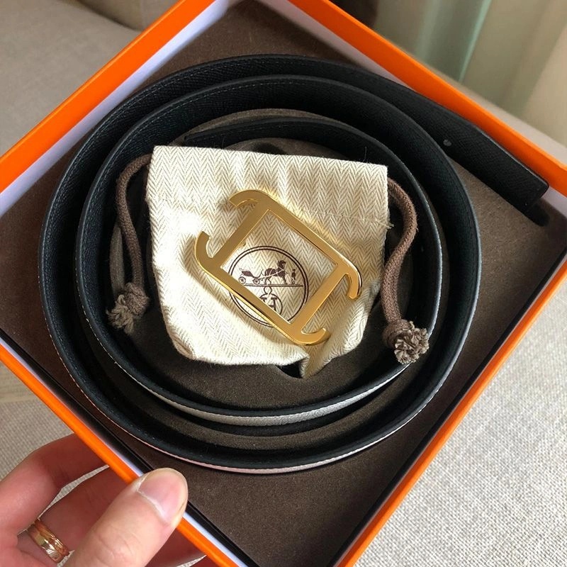 Hermes Society 32 Reversible Belt Togo Leather In Black White - Image 3