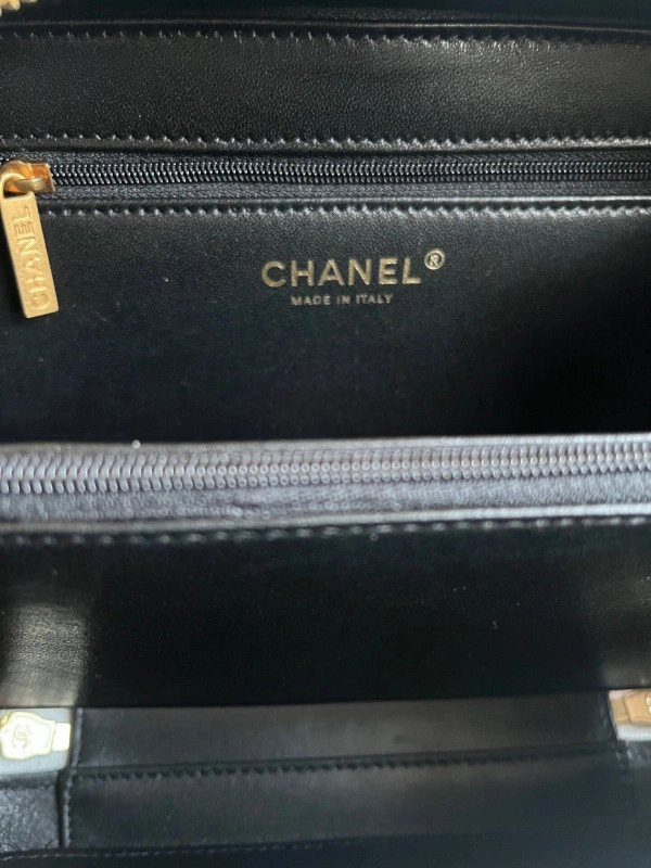 CHANEL VANITY CASE EasyMatch 1221 - Image 3