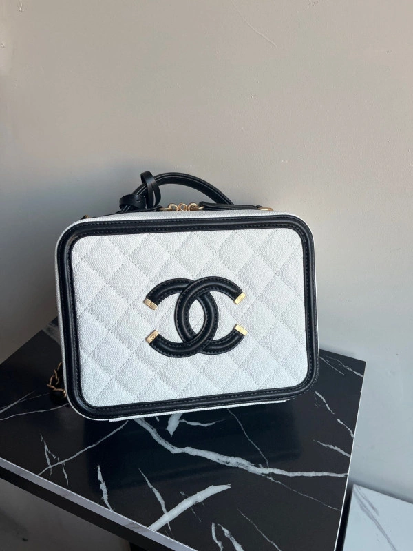 CHANEL VANITY CASE EasyMatch 1221 - Image 8