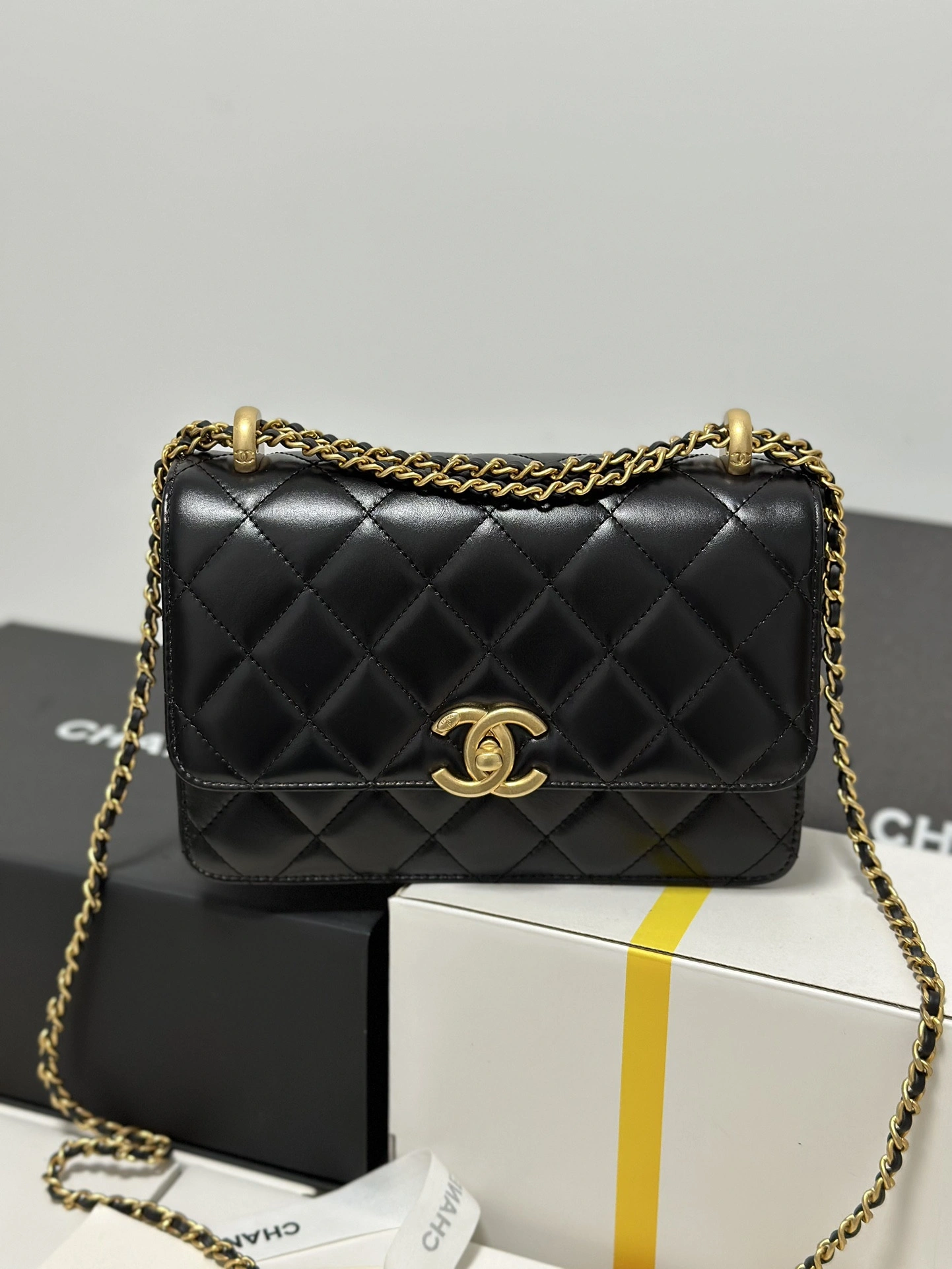 UrbanStyle CHANEL FLAP BAG - 14.5*22*8cm 1413